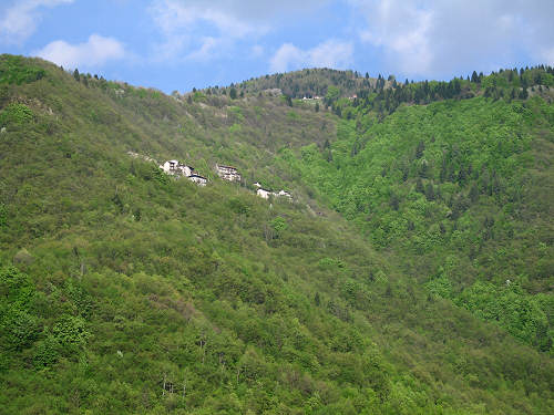 Incino - Lago di Corlo - Rocca di Arsié