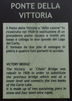 ponte sul lago del Corlo