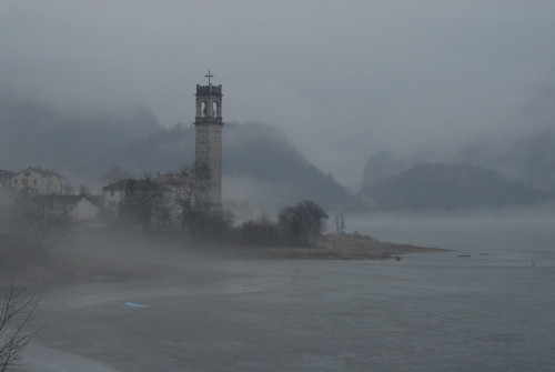 Lago del Corlo alla Rocca di Arsié, foto invernale