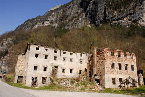 Sospirolo, valle di Mis, f.lla Franche, Agordo, Vedana