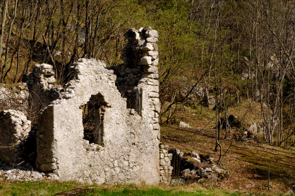 Sospirolo, valle di Mis, f.lla Franche, Agordo, Vedana