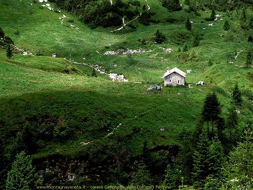 Casera Cimonega sulle Dolomiti Feltrine
