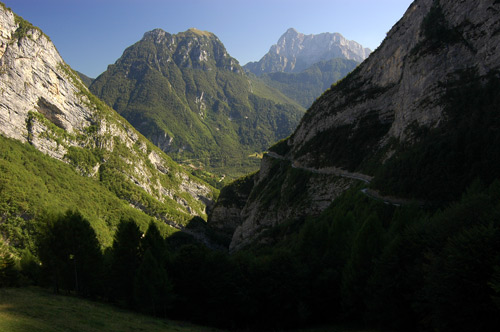 la Val Zemola da Stei de Mela verso Erto