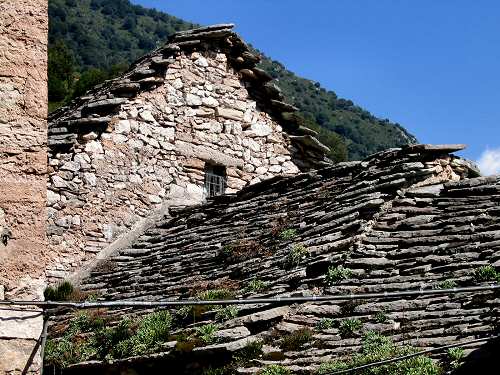 Casso nella valle di Vajont - Erto e Casso e la diga di Vajont