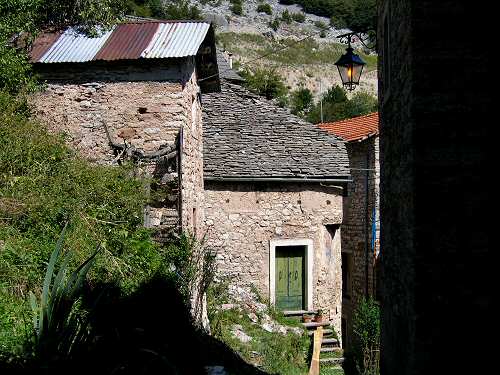 Casso nella valle di Vajont - Erto e Casso e la diga di Vajont