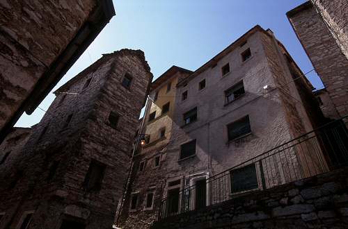 Casso nella valle di Vajont - Erto e Casso e la diga di Vajont