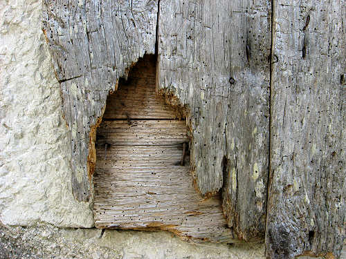 l'antico paese di Casso nella valle del Vajont - Erto e Casso