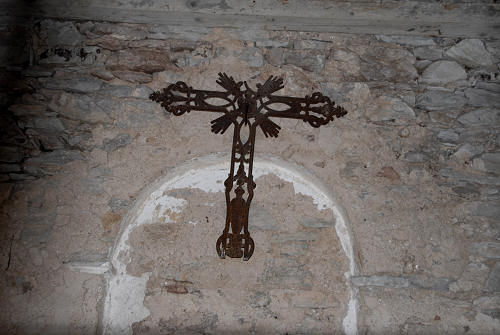 l'antico paese di Casso nella valle del Vajont - Erto e Casso