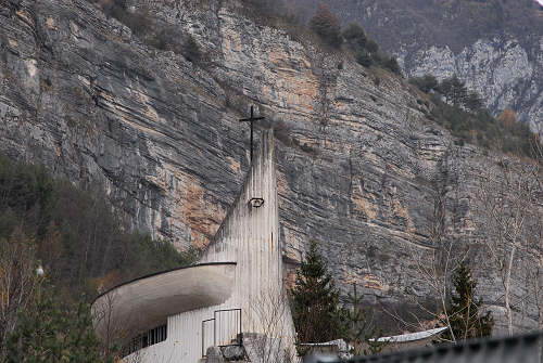 Diga del Vajont, Longarone Erto e Casso