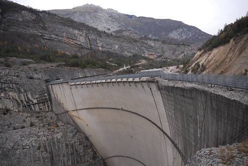 Diga del Vajont, Longarone Erto e Casso