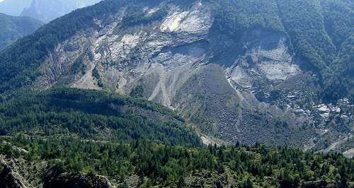 Frana del monte Toc nella valle del Vajont - Erto e Casso e la diga di Vajont