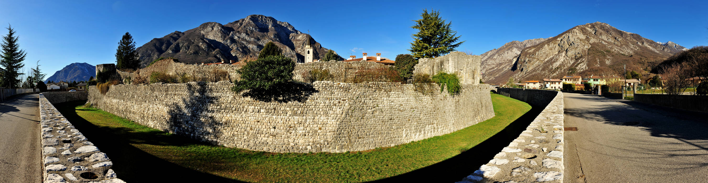 Mura di Venzone, Udine Friuli