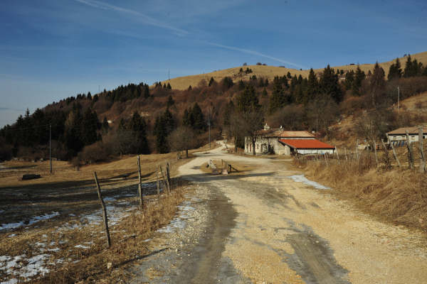 Monte Oro, Colli Vecchi, Cima Grappa