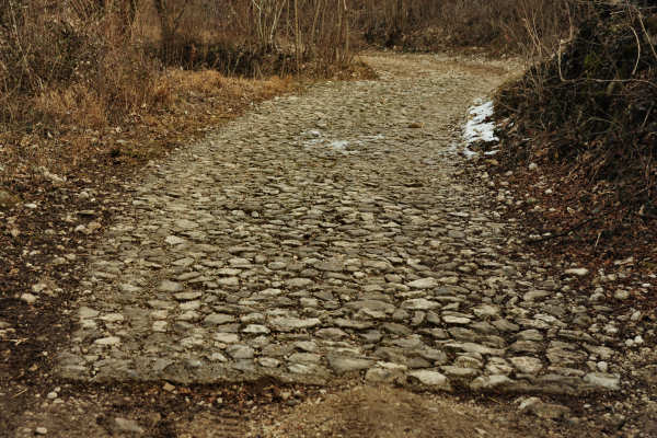 sentiero da Cassanego di Borso al Santuario Madonna del Covolo di Crespano