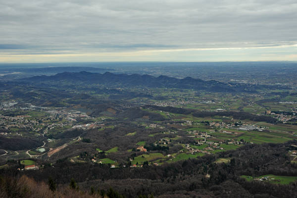Covolo, sentiero Punta Frontal monte Scalare, valle San Liberale