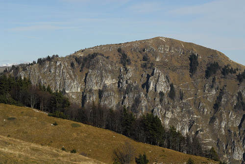 da Madonna del Covolo a Cima Grappa, mulattiera del Covolo - Crespano del Grappa