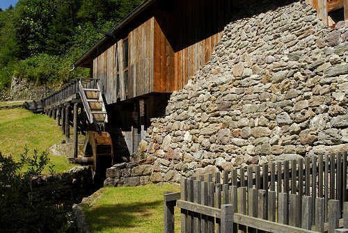 sentiero etnografico della Valle del Vanoi a Caoria di Canal San Bovo