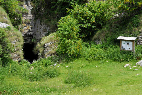 Grotta del Ciabattino al Corno d'Aquilio - Lessini, Montagna Veronese