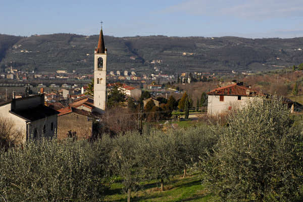 Valpantena, Santa Maria in Stelle