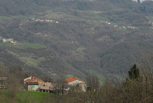 sentieri e paesaggi a Bolca di Vestenanova - Val d'Alpone, Lessinia Orientale