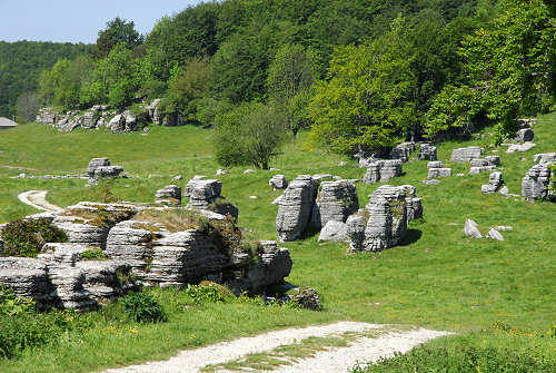 Valle delle Sfingi, Camposilvano, Velo Veronese, Parco Naturale Regionale dei monti Lessini
