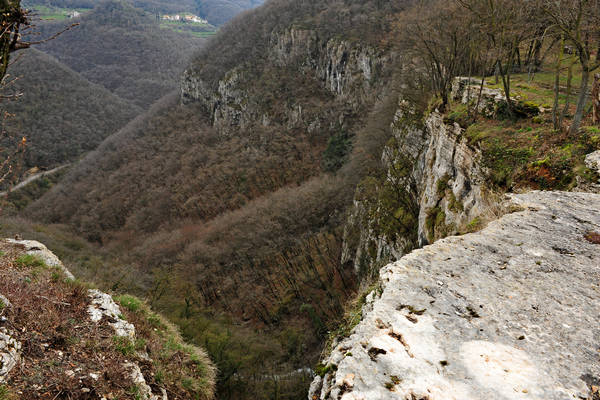 Ponte di Veja a Giare Sant'Anna d'Alfaedo nel Parco Naturale Regionale della Lessinia