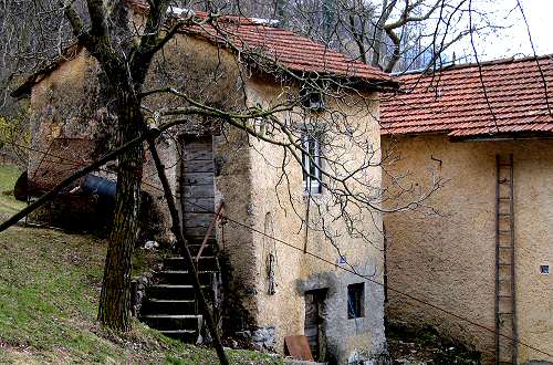 Val di Tovo, Valle di Posina, Castana Laghi