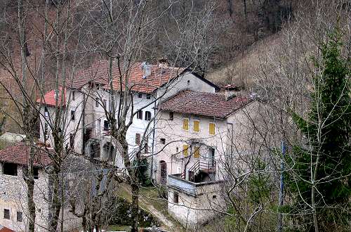 Val di Tovo, Valle di Posina, Castana Laghi
