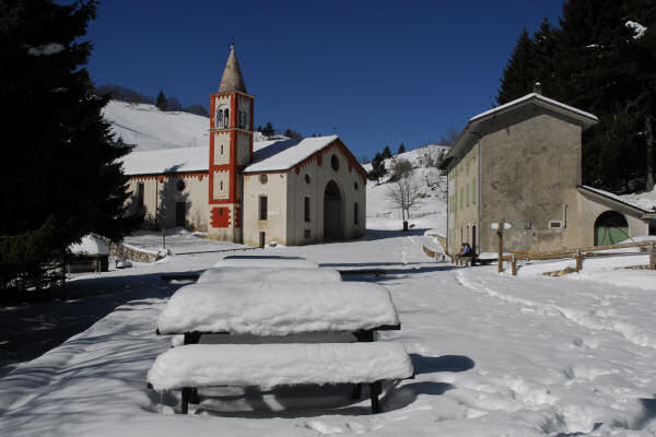 Piovene Rocchette, Sentiero Gerolimini al monte Summano