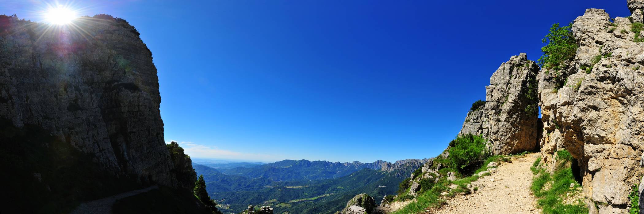 panoramica lungo la Strada delle 52 Gallerie al Pasubio