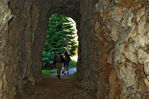 Strada delle 52 gallerie al monte Pasubio, da passo Xomo bocchetta Campiglia al rifugio gen. A.Papa