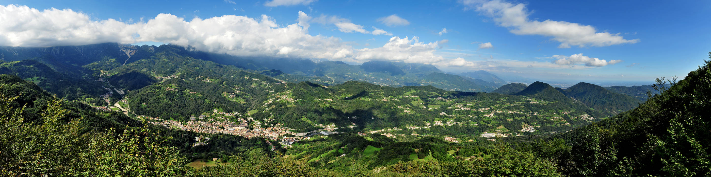 da monte Spitz di Recoaro verso la conca di Recoaro Terme