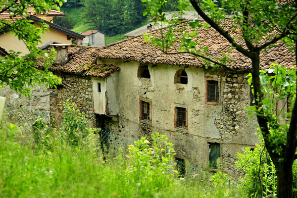passeggiata tra le contrade di Recoaro e Santa Giuliana