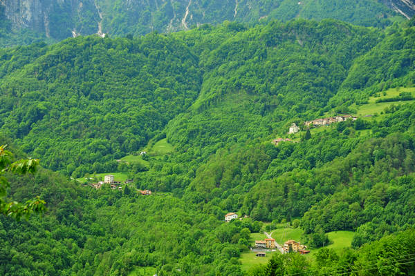 passeggiata tra le contrade di Recoaro e Santa Giuliana