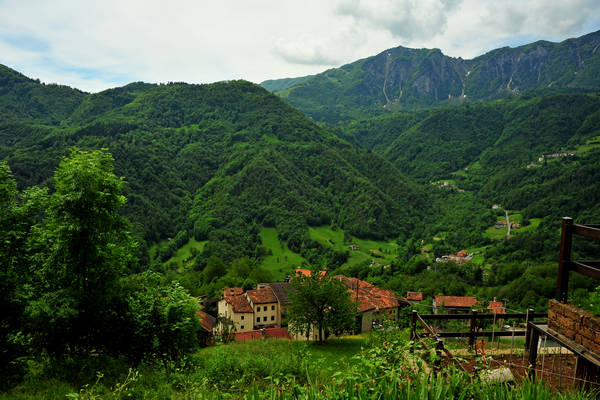 passeggiata tra le contrade di Recoaro e Santa Giuliana
