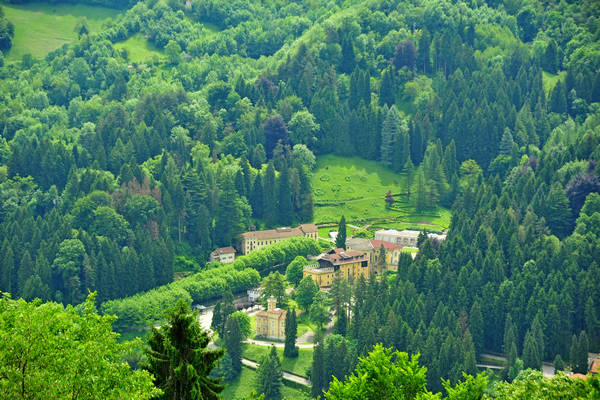 passeggiata tra le contrade di Recoaro e Santa Giuliana