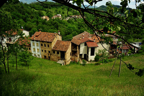 passeggiata tra le contrade di Recoaro e Santa Giuliana