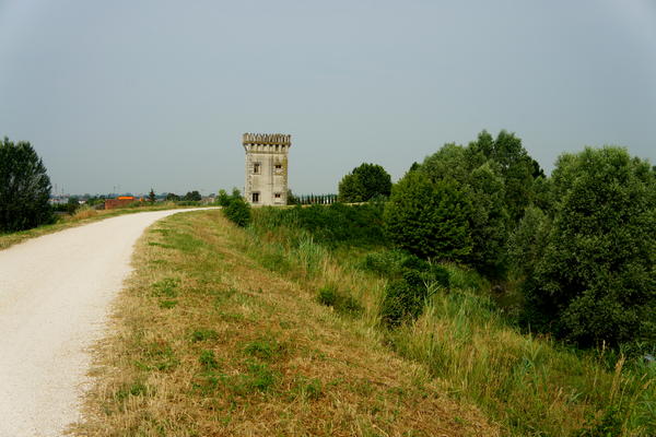 itinerario cicloturistico Adige Canalbianco Po, Boara Pisani, Lusia, Lendinara, Fratta Polesine, Arquà Polesine, Rovigo
