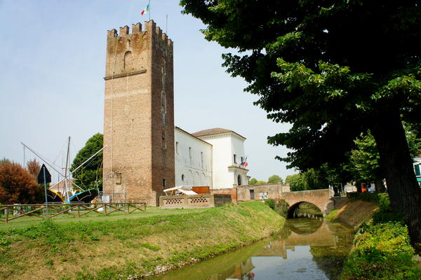 itinerario cicloturistico Adige Canalbianco Po, Boara Pisani, Lusia, Lendinara, Fratta Polesine, Arquà Polesine, Rovigo