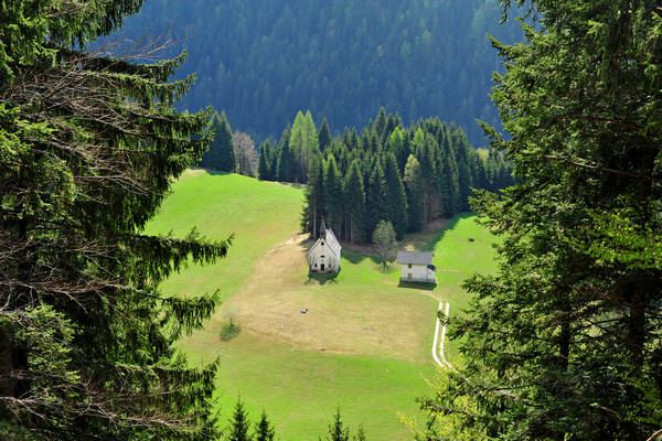 Cordogn&egrave;, prati San Giovanni, Val Noana Mezzano