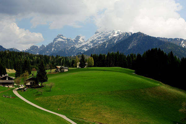 Cordogn&egrave;, prati San Giovanni, Val Noana Mezzano