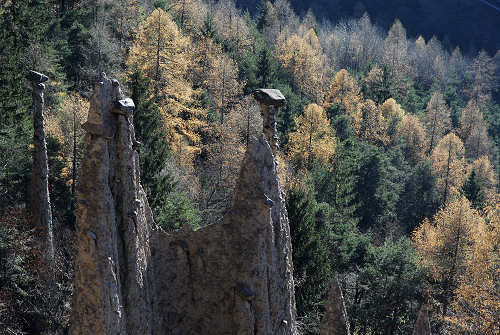 Piramidi di terra a Segonzano in Val Cembra
