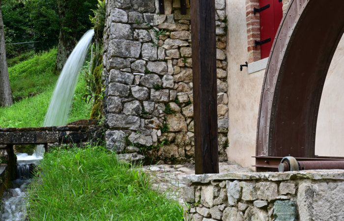Via dell'Acqua, la Via dei Mulini, il Rujo a Cison di Valmarino