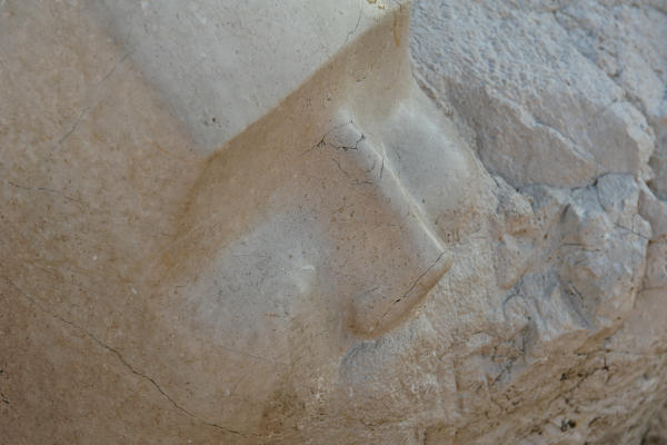 Scogliera Viva, sculture nella massicciata lungomare di Caorle