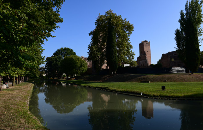 Rocca dei Tempesta o Rocca Malatesta a Noale, entroterra veneziano