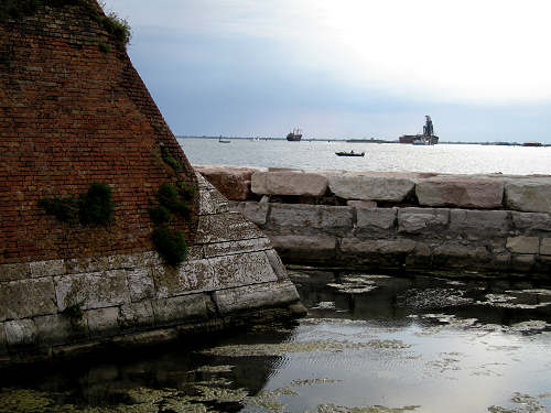 Forte San Felice - diga foranea Murazzi a Sottomarina di Chioggia - Venezia