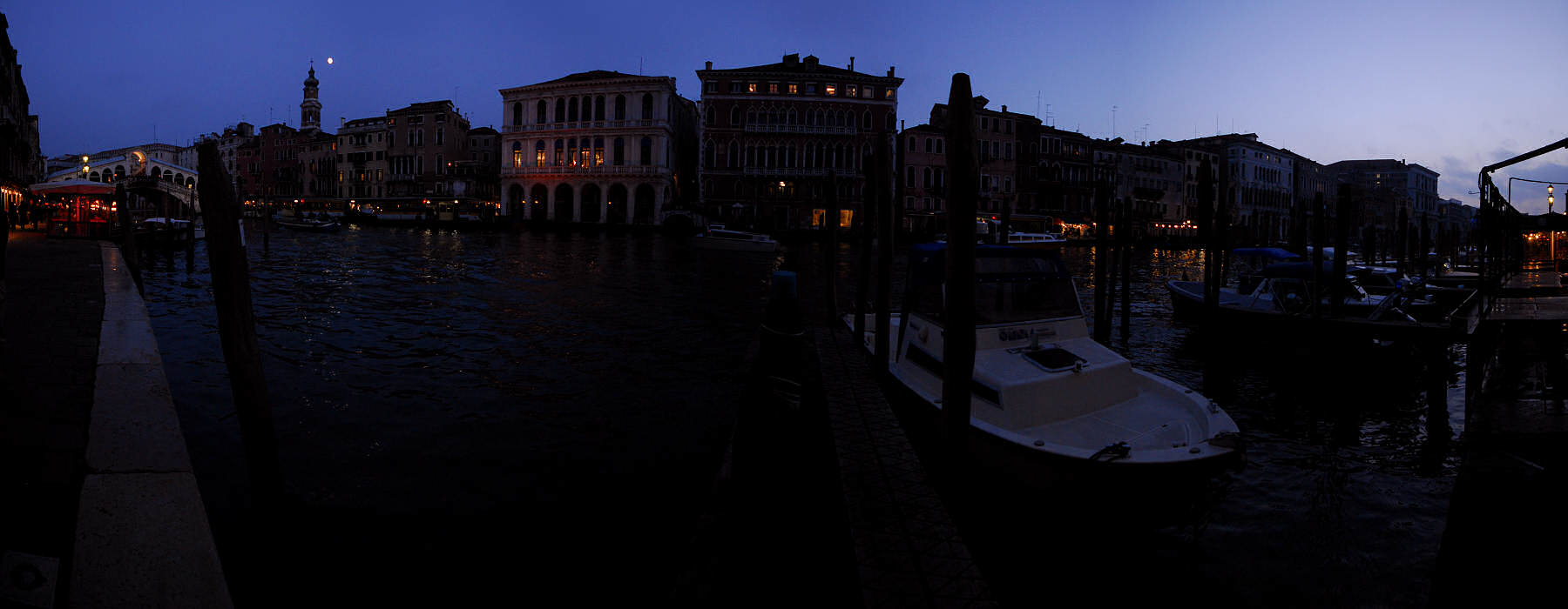 Canal Grande e ponte di Rialto a Venezia