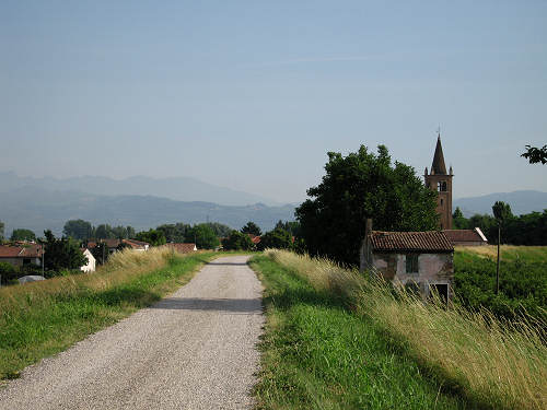 Verona, cicloturismo negli argini del fiume Adige