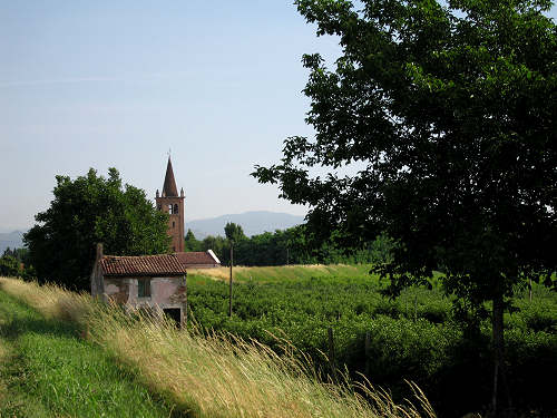 Verona, cicloturismo negli argini del fiume Adige