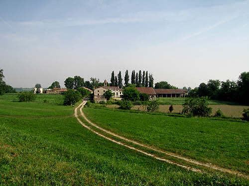 Verona, cicloturismo negli argini del fiume Adige